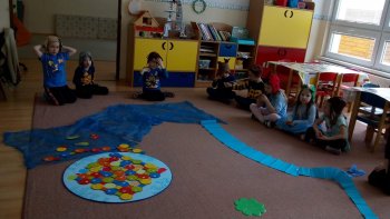 „VODE BOLA DANÁ ČAROVNÁ MOC BYŤ MIAZGOU ŽIVOTA NA ZEMI.“