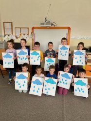 „VODE BOLA DANÁ ČAROVNÁ MOC BYŤ MIAZGOU ŽIVOTA NA ZEMI.“