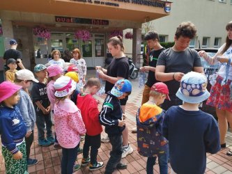 Evička nám ochorela