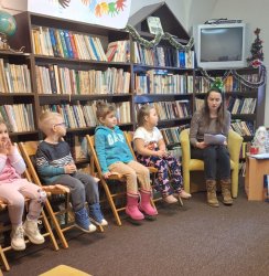 Vianočné čítanie v mestskej knižnici