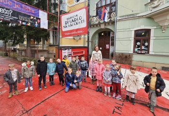 Predškoláci v Bábkovom divadle na Rázcestí