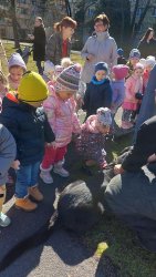 Deti v materskej škole zažili ukážku policajnej práce