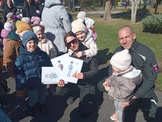 Deti v materskej škole zažili ukážku policajnej práce