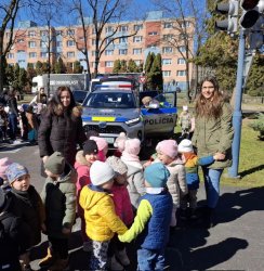Deti v materskej škole zažili ukážku policajnej práce